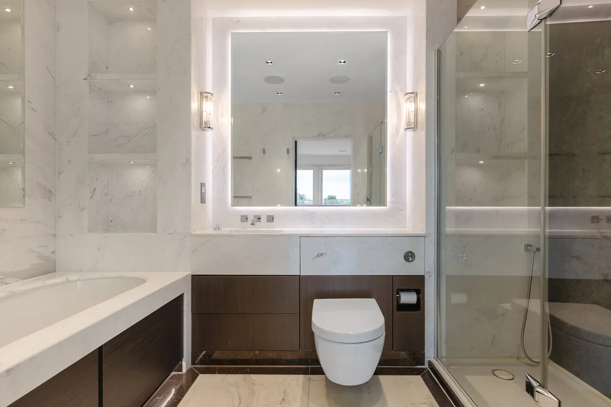 Kew Bridge Road, Brentford, TW8, photo 11