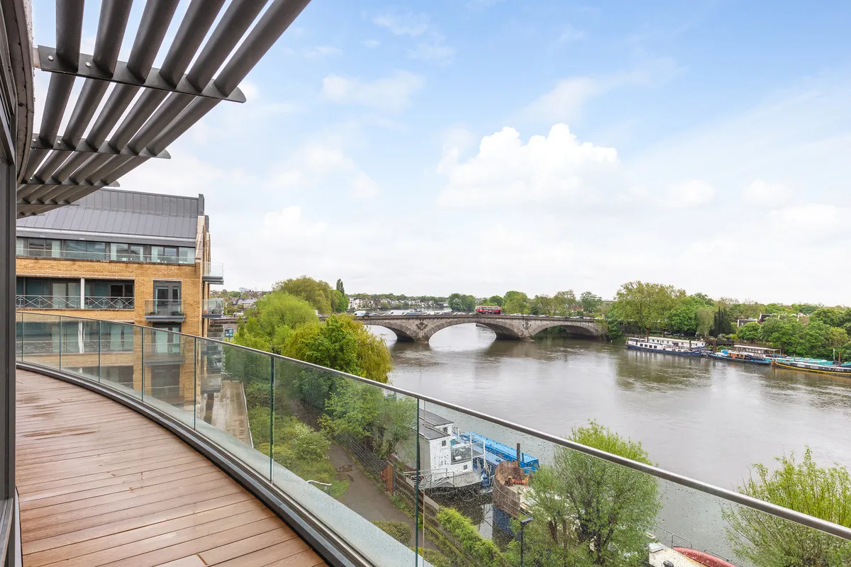 Kew Bridge Road, Brentford, TW8, photo 8