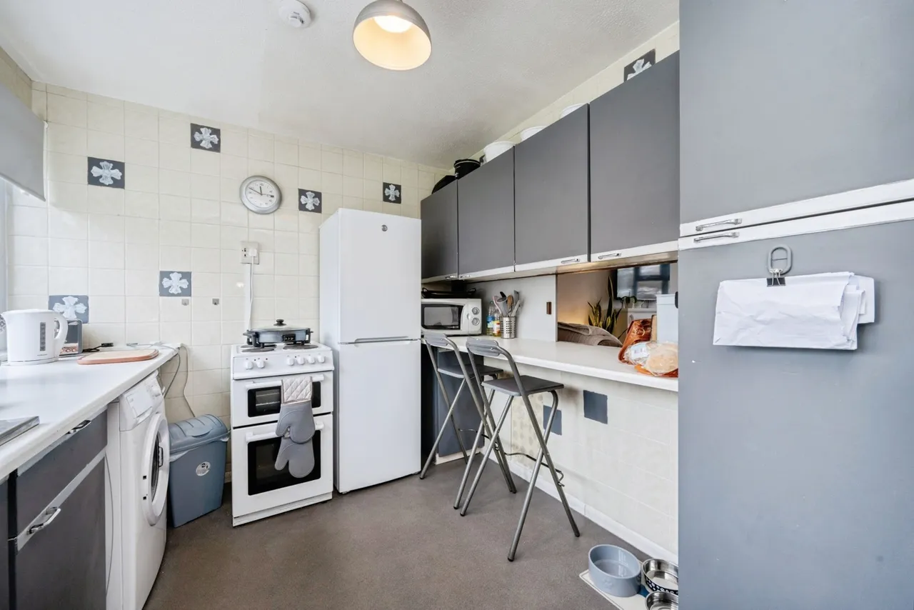 Abbott Crescent, Kempston, Bedford, Bedfordshire, MK42, photo 24