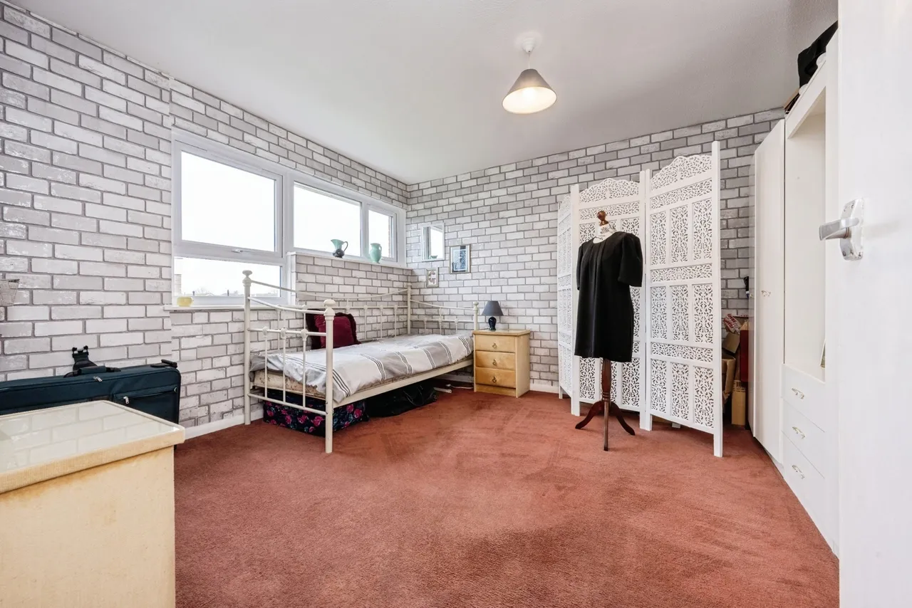 Abbott Crescent, Kempston, Bedford, Bedfordshire, MK42, photo 8
