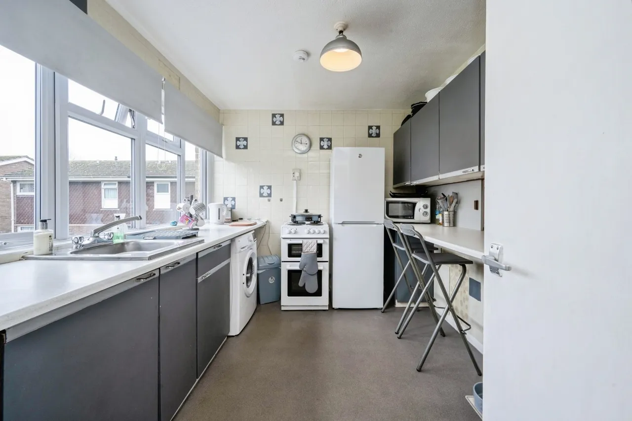 Abbott Crescent, Kempston, Bedford, Bedfordshire, MK42, photo 6