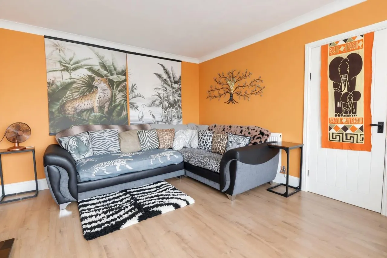 Cherry Tree Road, Crewe, photo 10