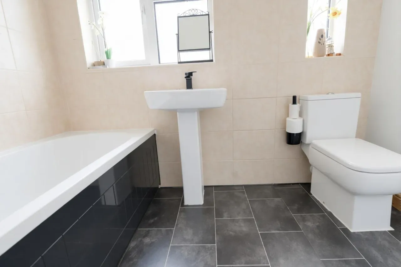 Cherry Tree Road, Crewe, photo 18