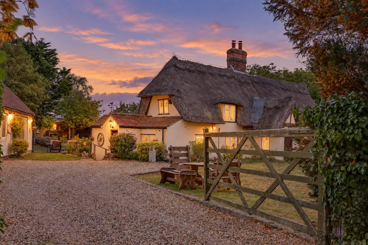 Wildwood Cottage, Cutlers Green, CM6, photo 47