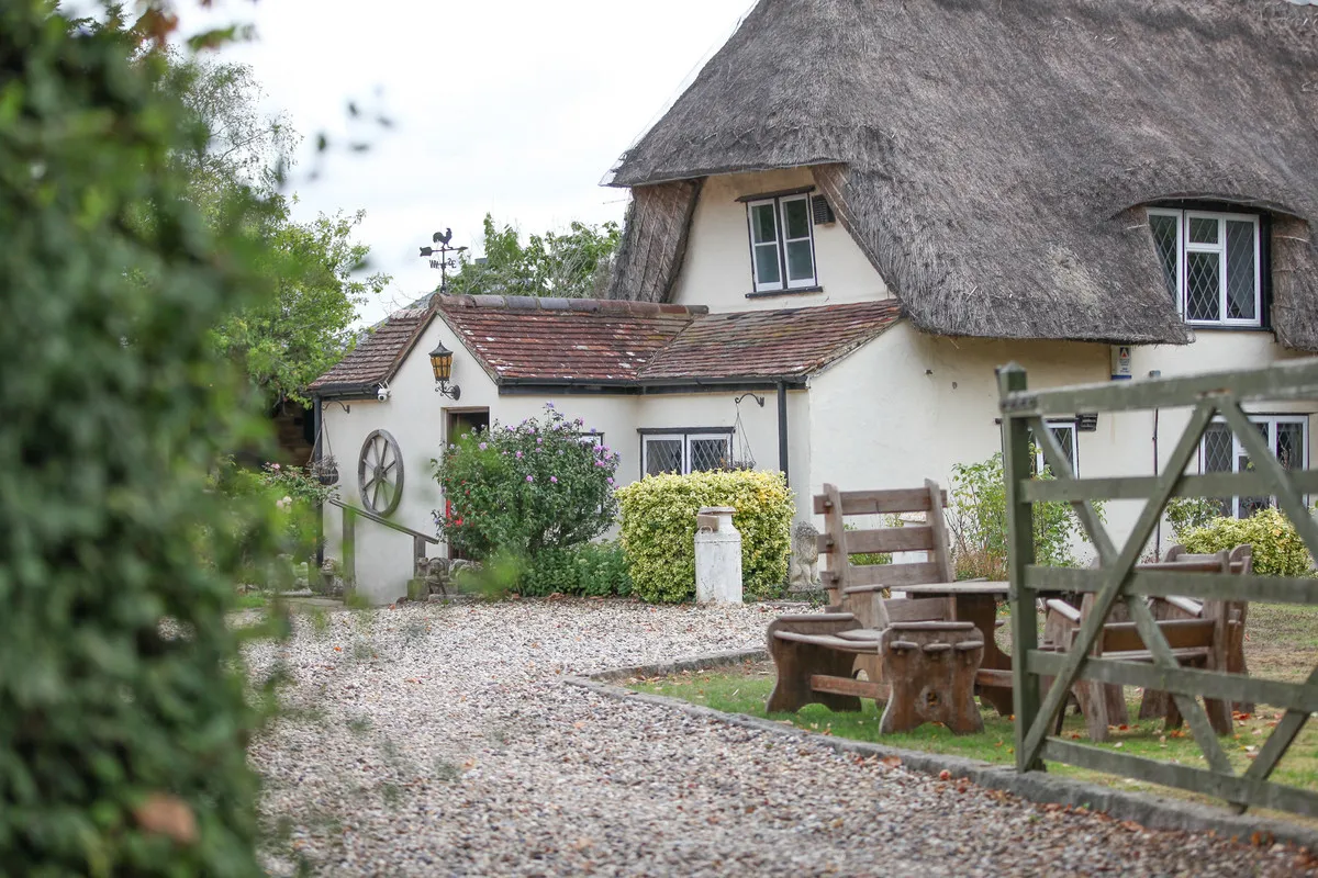 Wildwood Cottage, Cutlers Green, CM6, photo 11