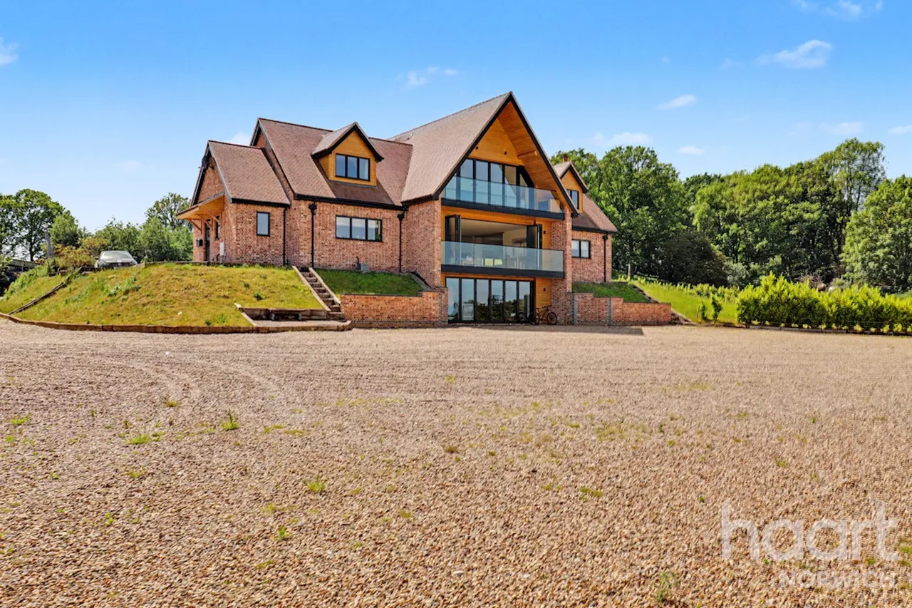 3 bed house for sale, Hall Drive, Norwich, NR5