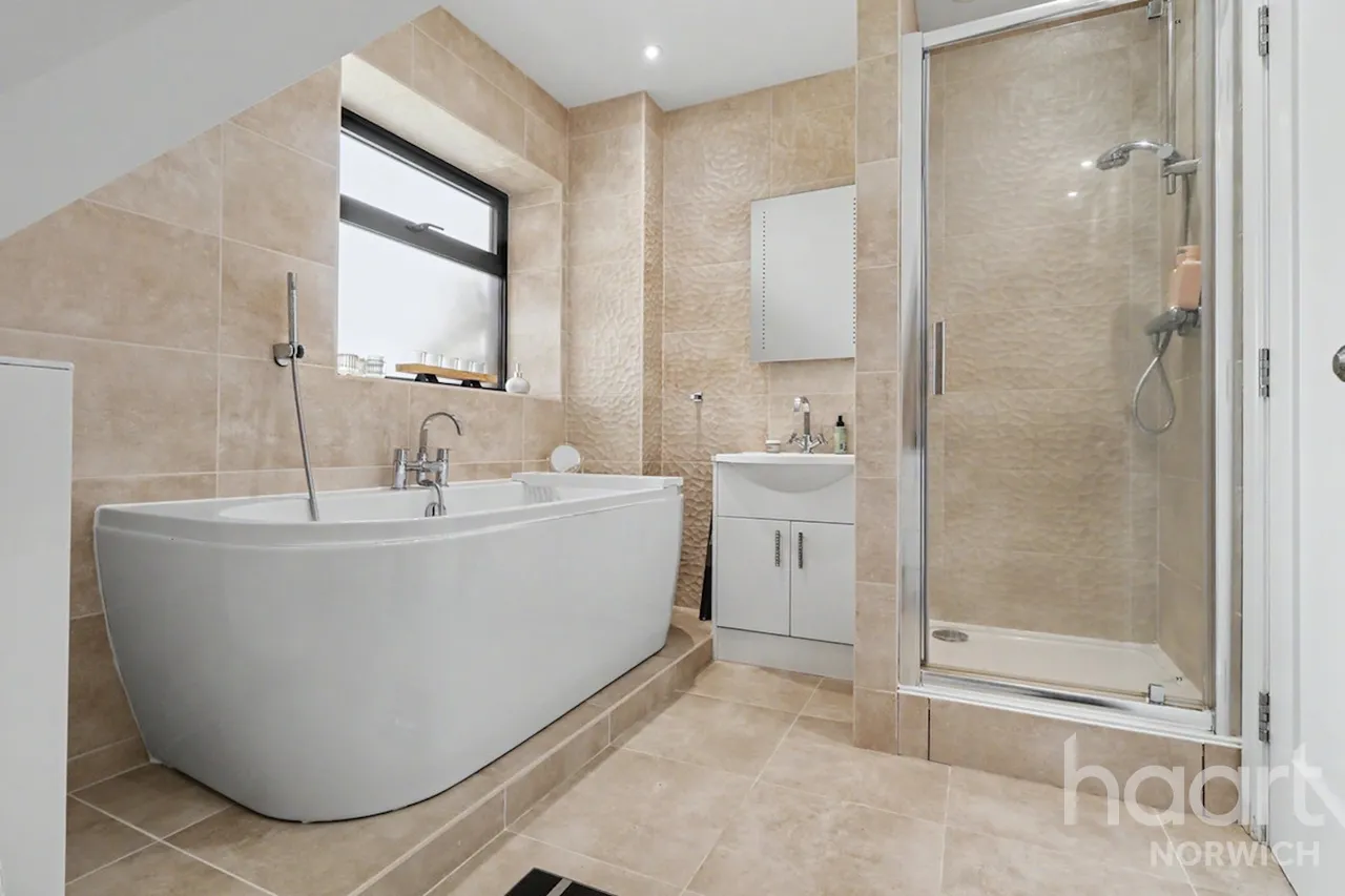 Hall Drive, Norwich, NR5, photo 19