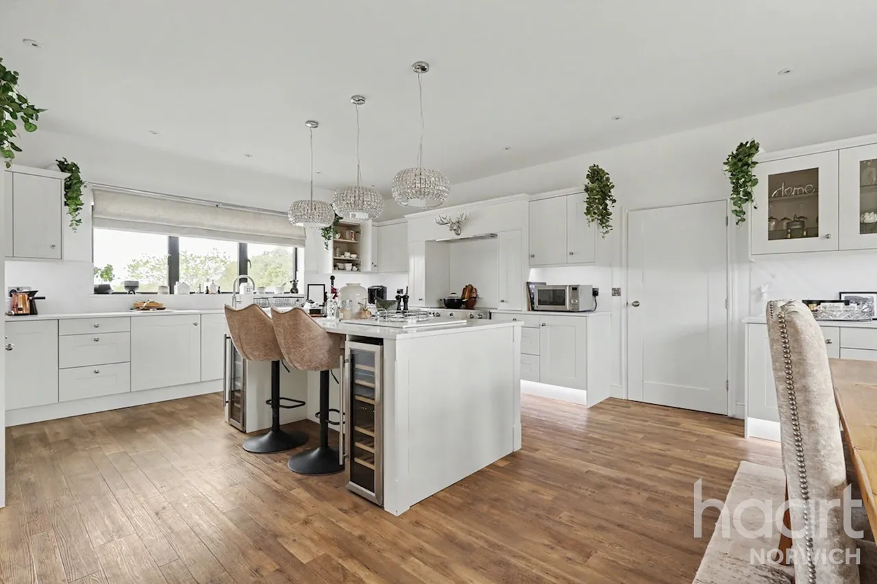 Hall Drive, Norwich, NR5, photo 10