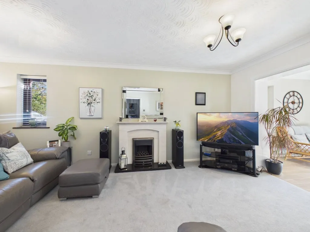 Mountbatten Drive, Biggleswade, SG18, photo 8
