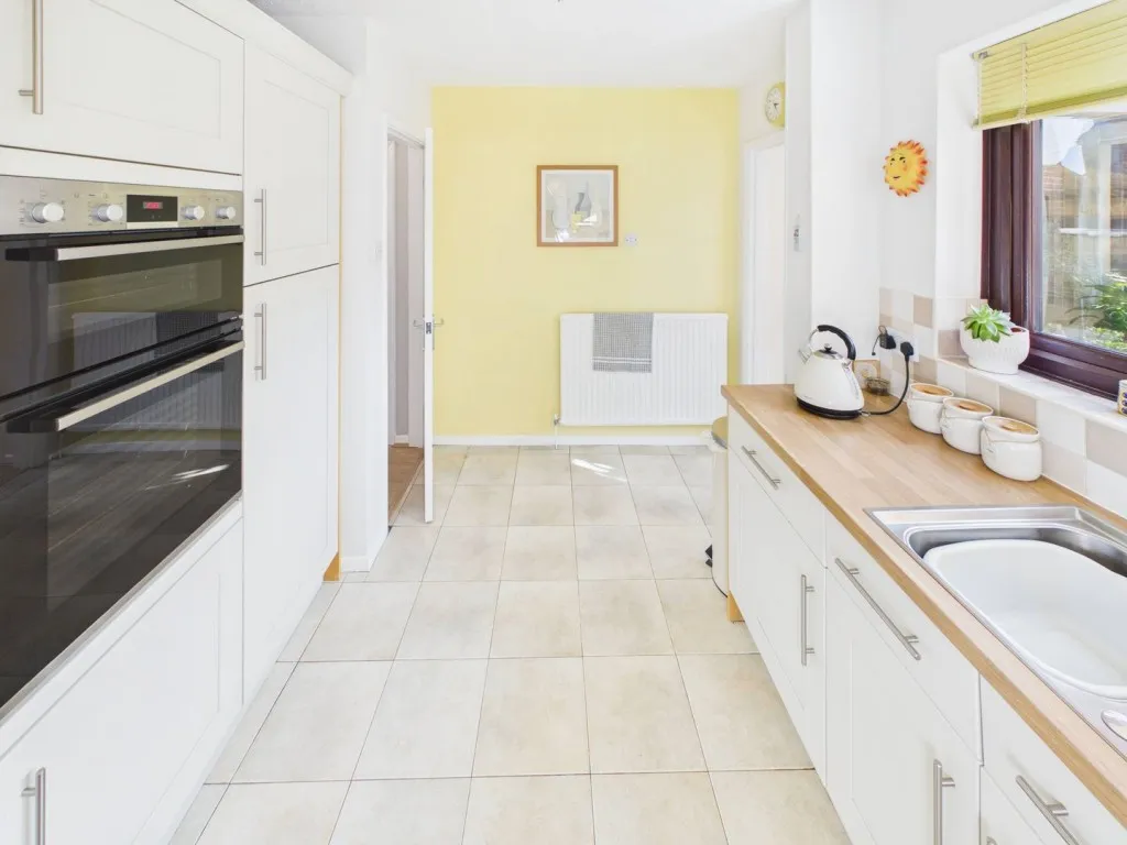 Mountbatten Drive, Biggleswade, SG18, photo 13