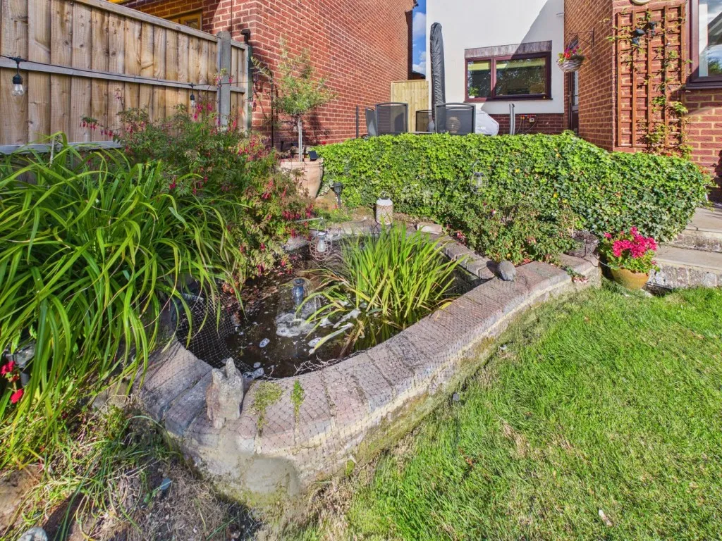 Mountbatten Drive, Biggleswade, SG18, photo 36