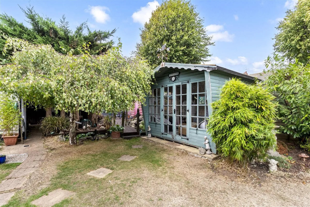 Beaumont Road, Worthing, photo 15