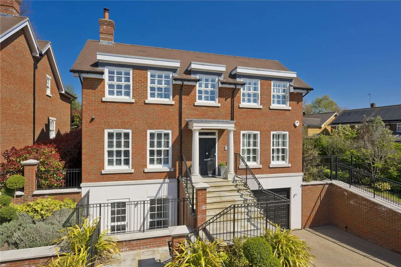 5 bed house for sale, West Street, Reigate, RH2