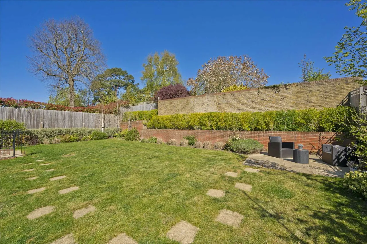 West Street, Reigate, RH2, photo 15