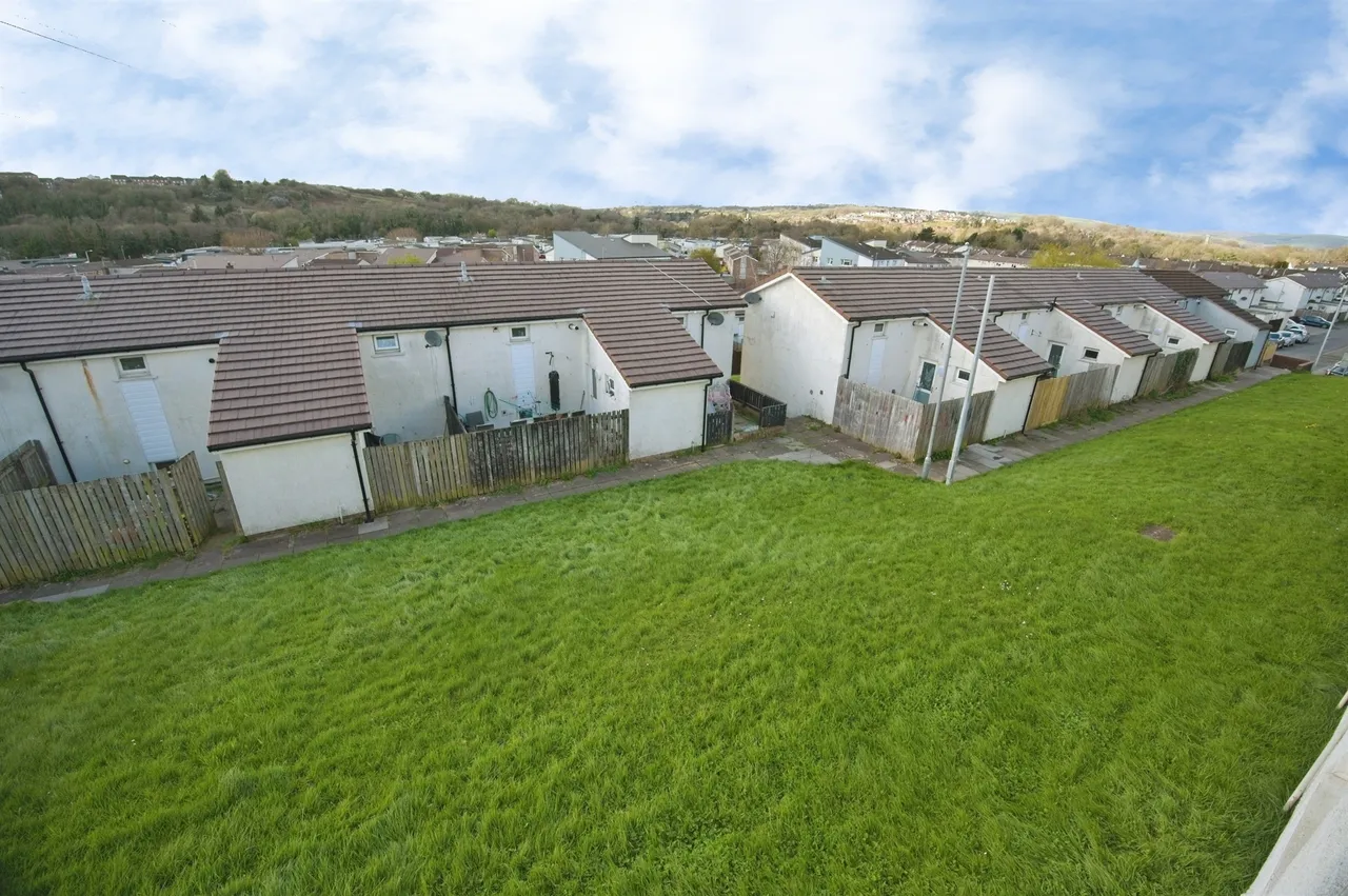 Maes-Y-Felin Bridgend, CF31, photo 16