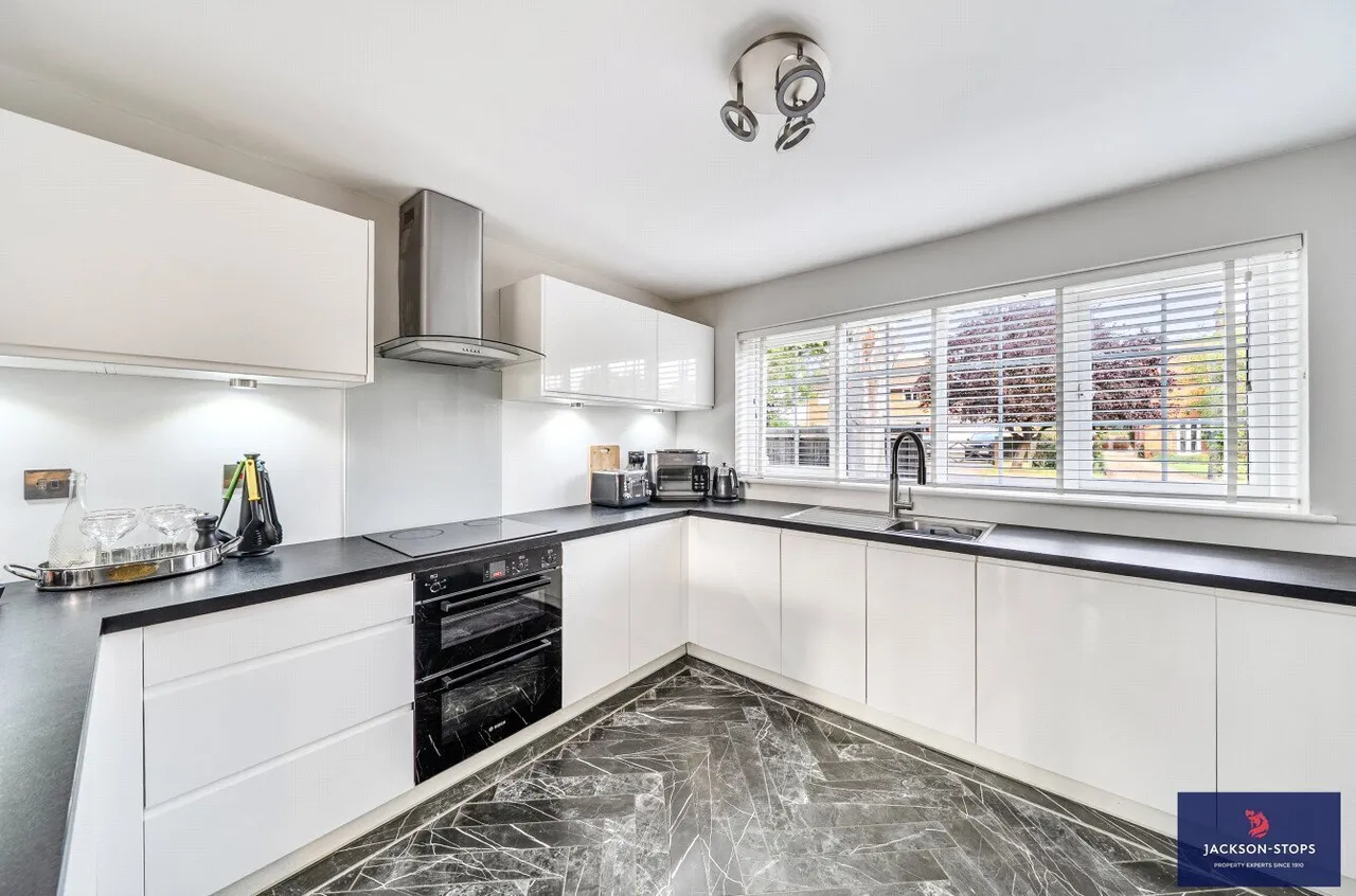 High Street, Ridgmont, MK43, photo 5
