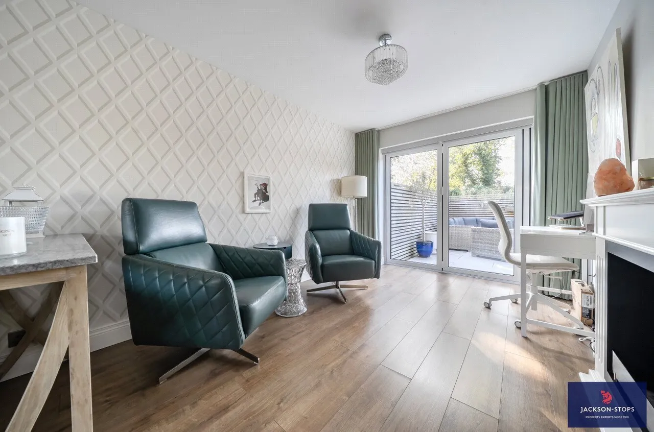 High Street, Ridgmont, MK43, photo 4
