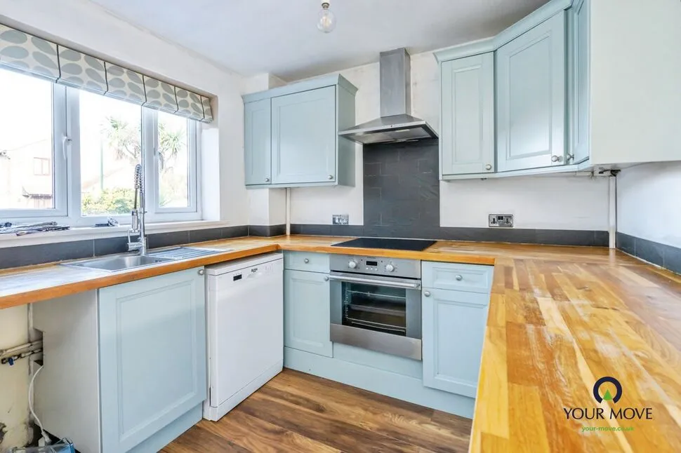 Warren Way, Barnham, PO22, photo 2