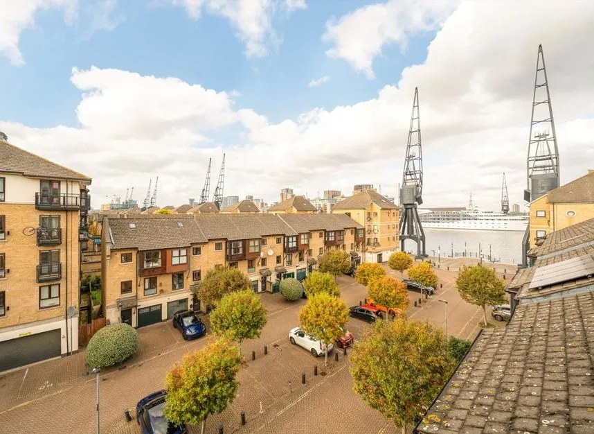 2 bed flat for sale, Wesley Avenue, Britannia Village, E16
