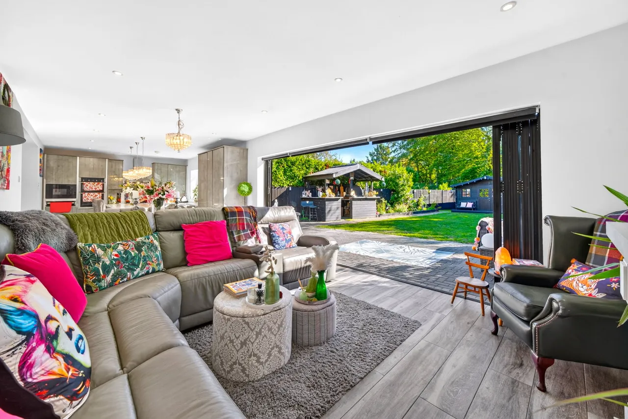 4 bed house for sale, Shenley Hill, Radlett, WD7