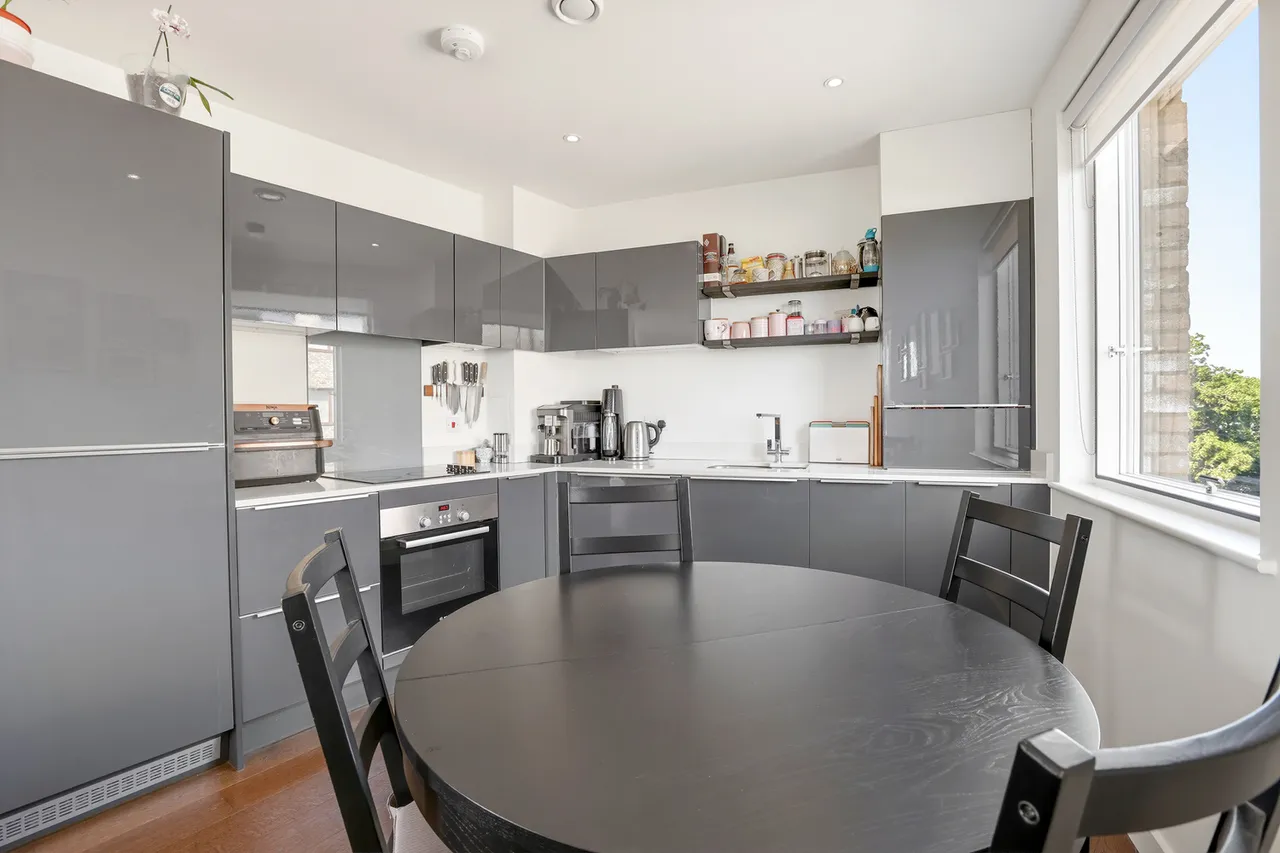 Kenneth Way, Ealing, W5, photo 6