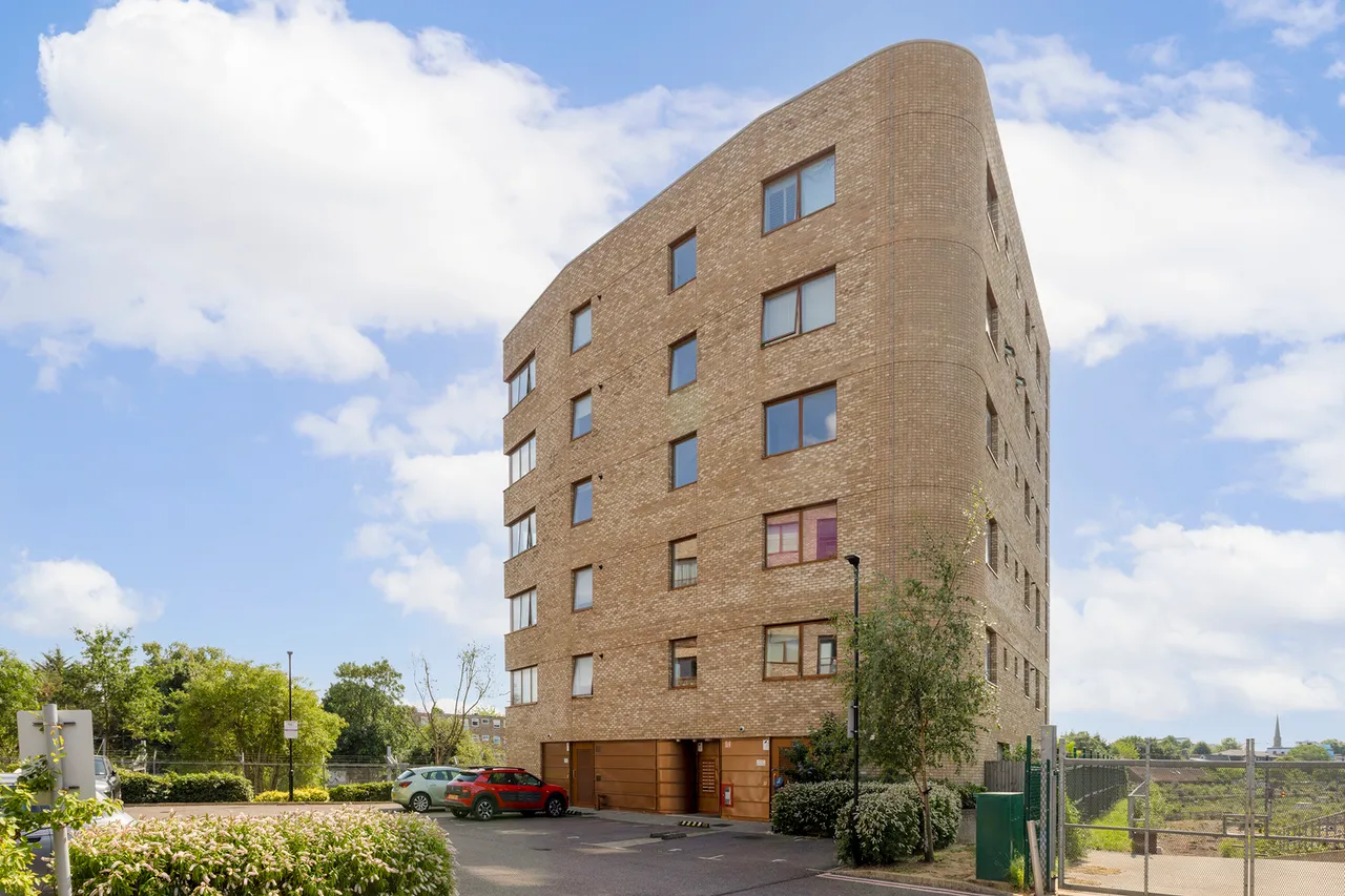 Kenneth Way, Ealing, W5, photo 10