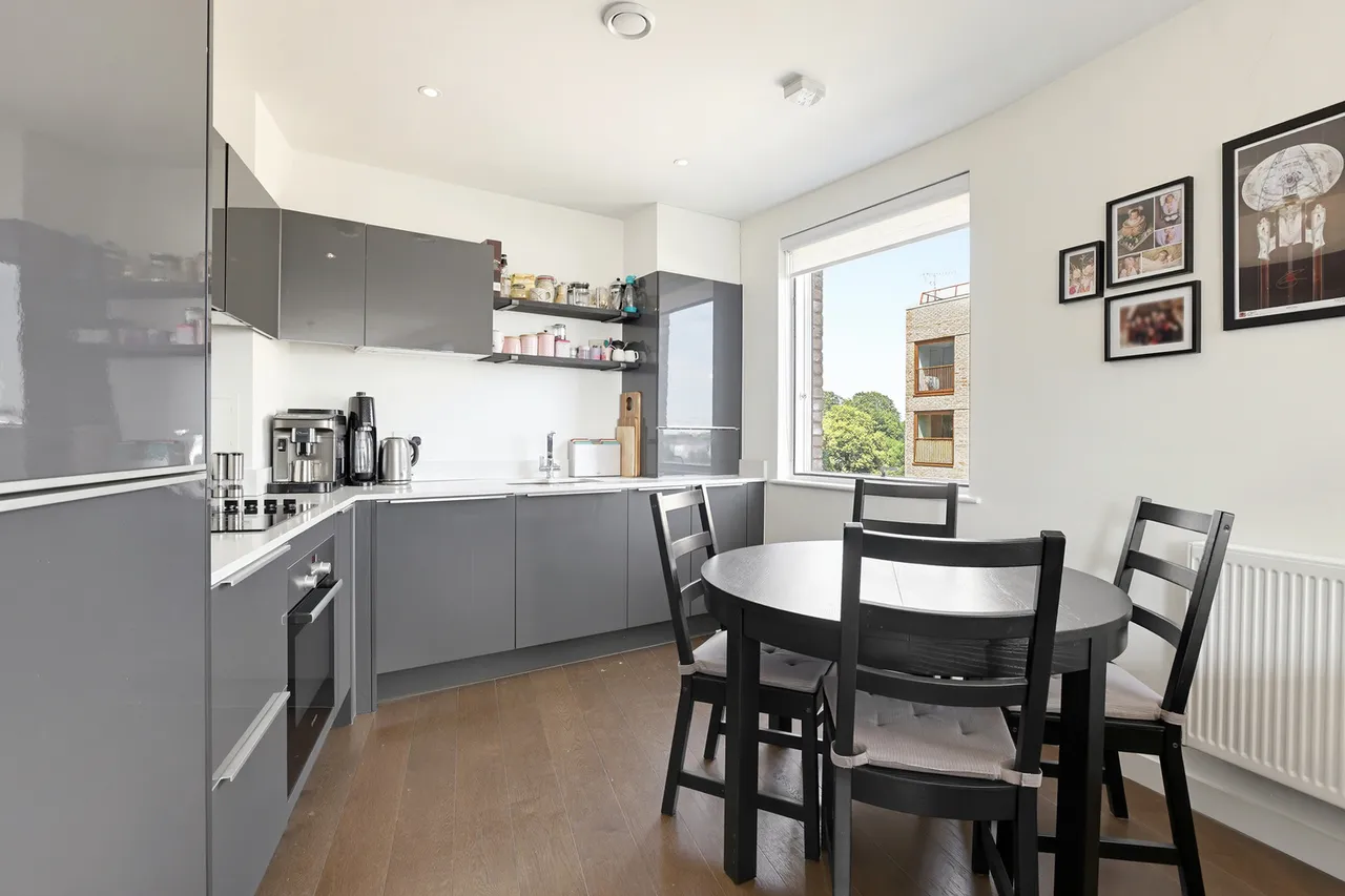 Kenneth Way, Ealing, W5, photo 5