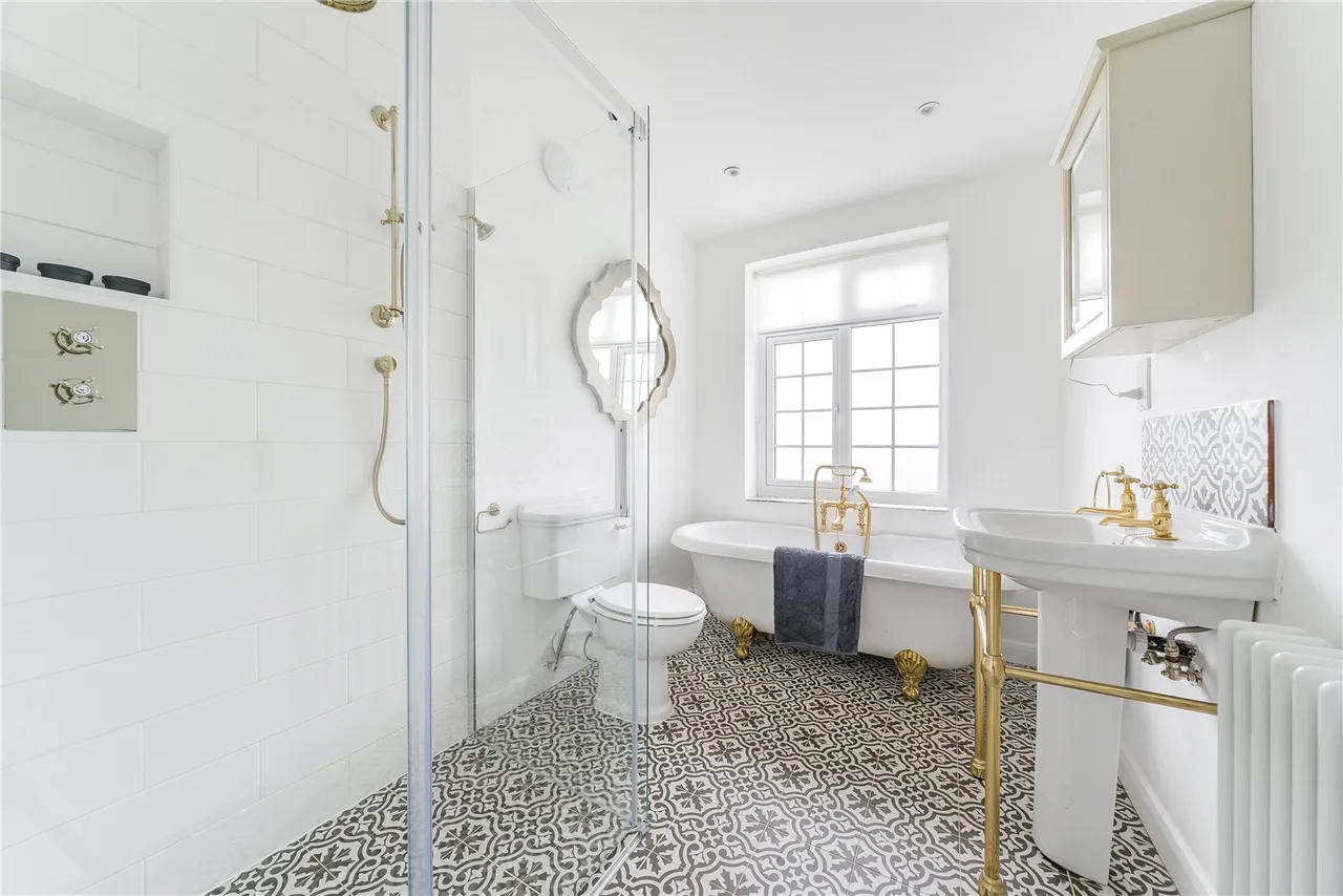 Green Street, Sunbury, TW16 6QL, photo 7
