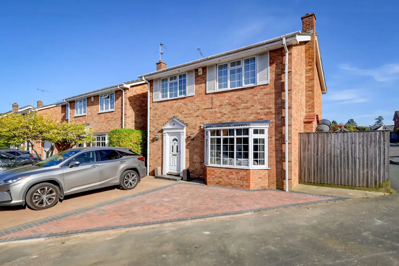 4 bed house for sale, Taplin Way, Penn, HP10