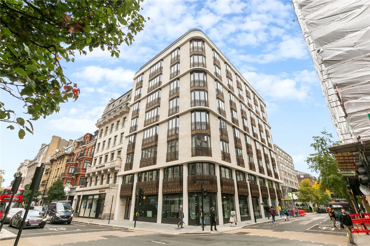 Great Portland Street, London, W1W, photo 10