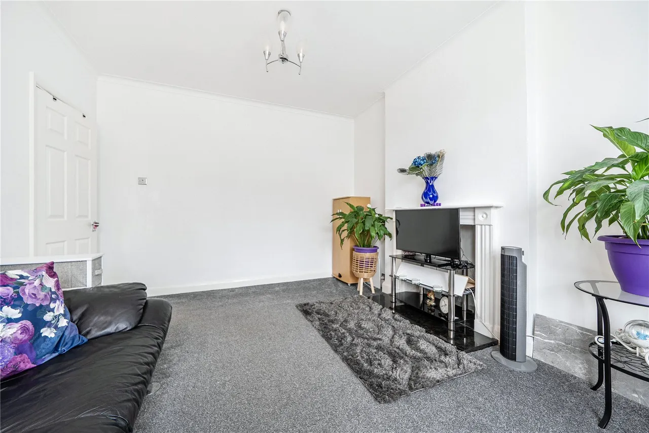 Oakleigh Road North, London, N20, photo 8