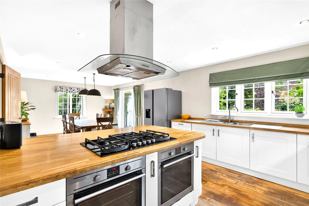 Warren Hill Road, Woodbridge, IP12, photo 4