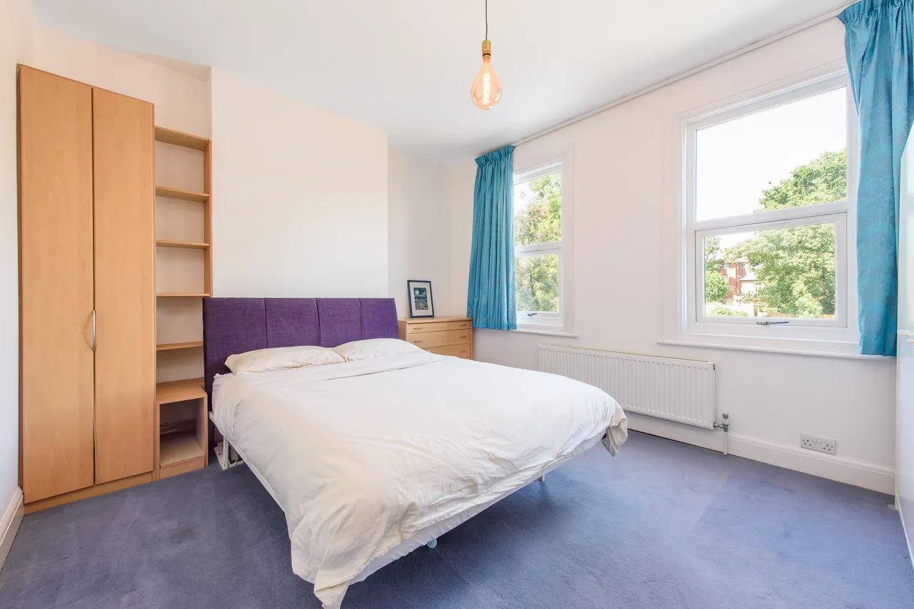 London, NW4, photo 28