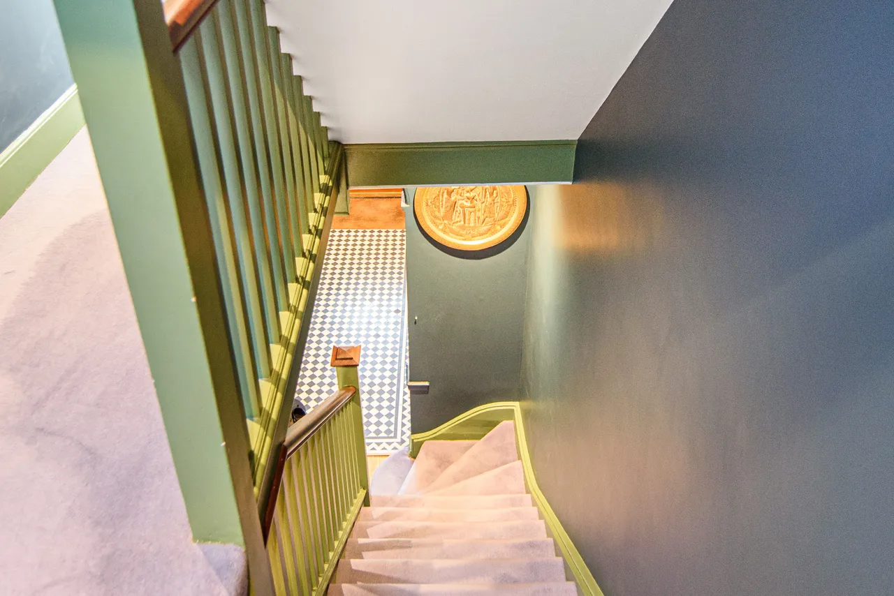 London, NW4, photo 18