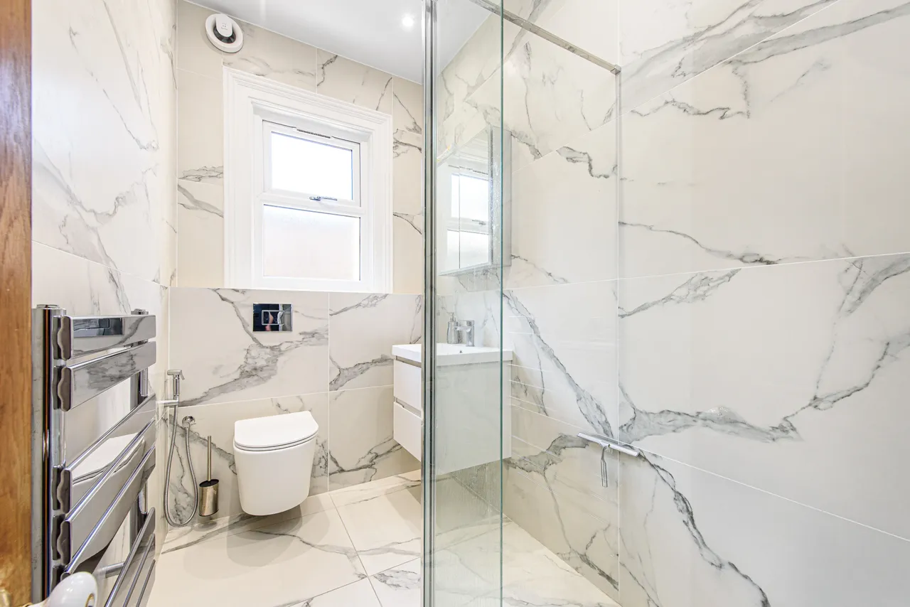London, NW4, photo 14