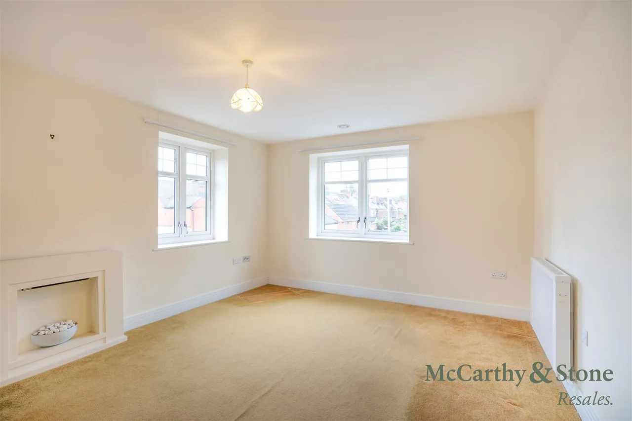 South Street, Atherstone, CV9, photo 2
