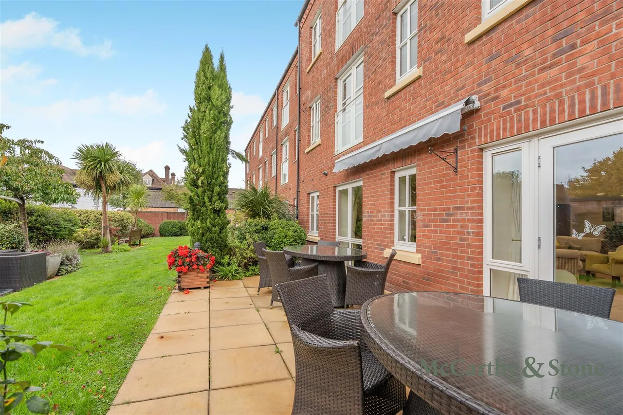 South Street, Atherstone, CV9, photo 17