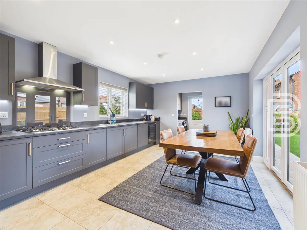 Chatton Close, Houlton, photo 5