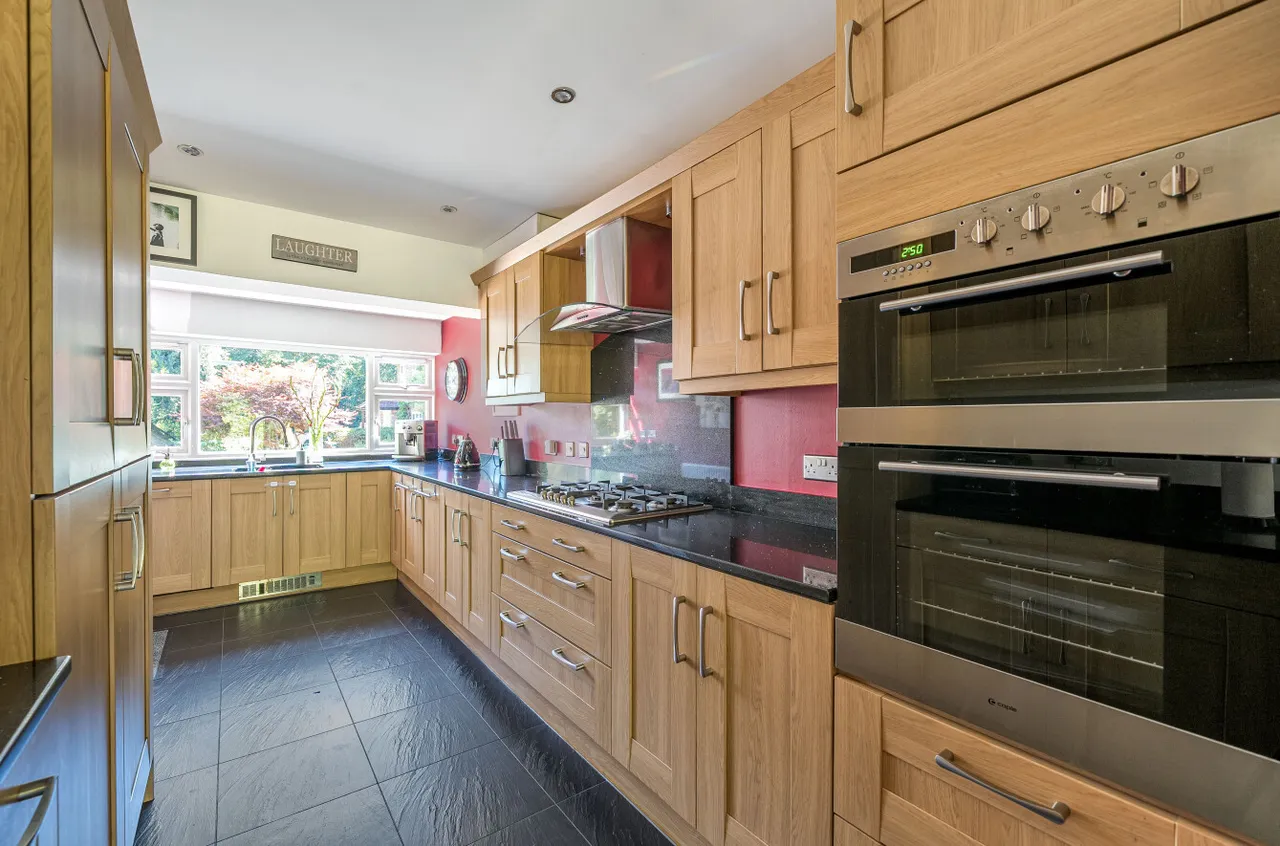 Tremayne Walk, Camberley, Surrey, GU15 1AH, photo 6