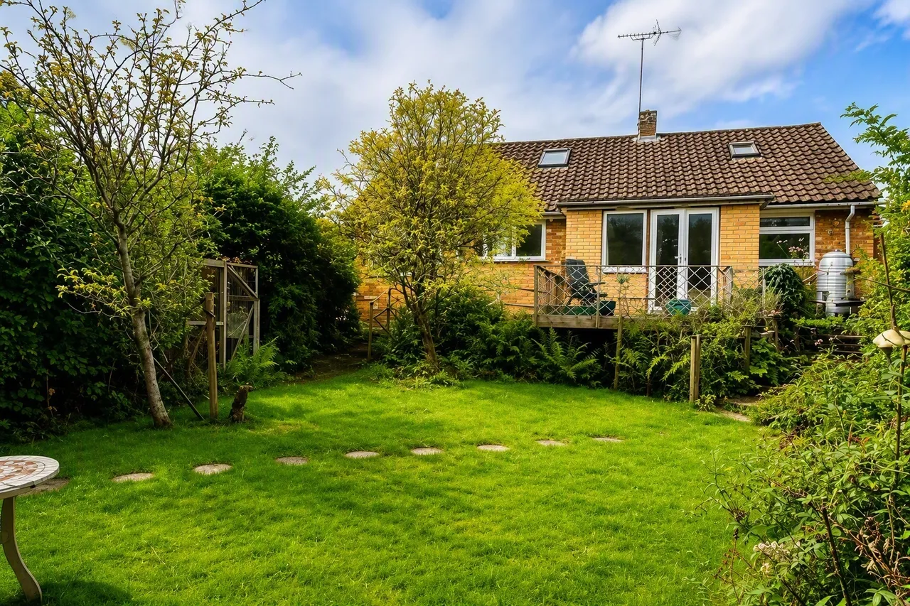 Elms Close, Sandleheath, FORDINGBRIDGE, photo 5