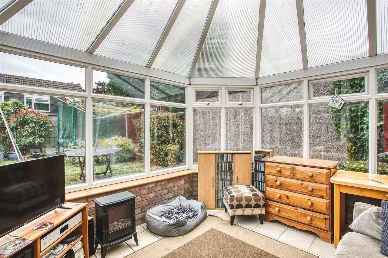 Glenfield Crescent, Mickleover, photo 5