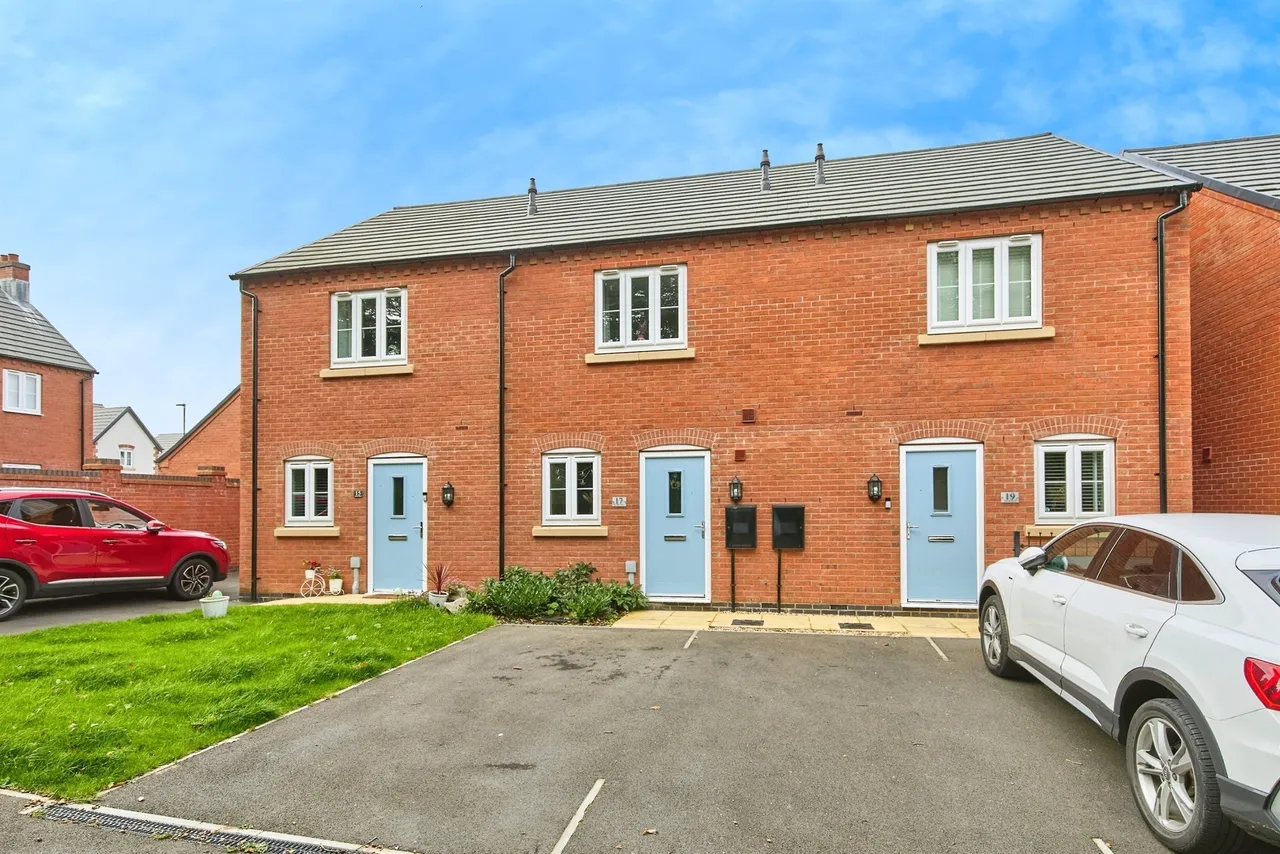 2 bed house for sale, Woods Drive, Swanwick, DE55