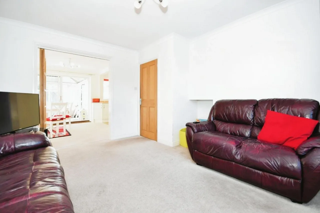 Norwood Avenue, Hasland, S41, photo 5