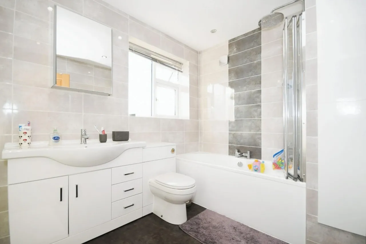 Norwood Avenue, Hasland, S41, photo 17