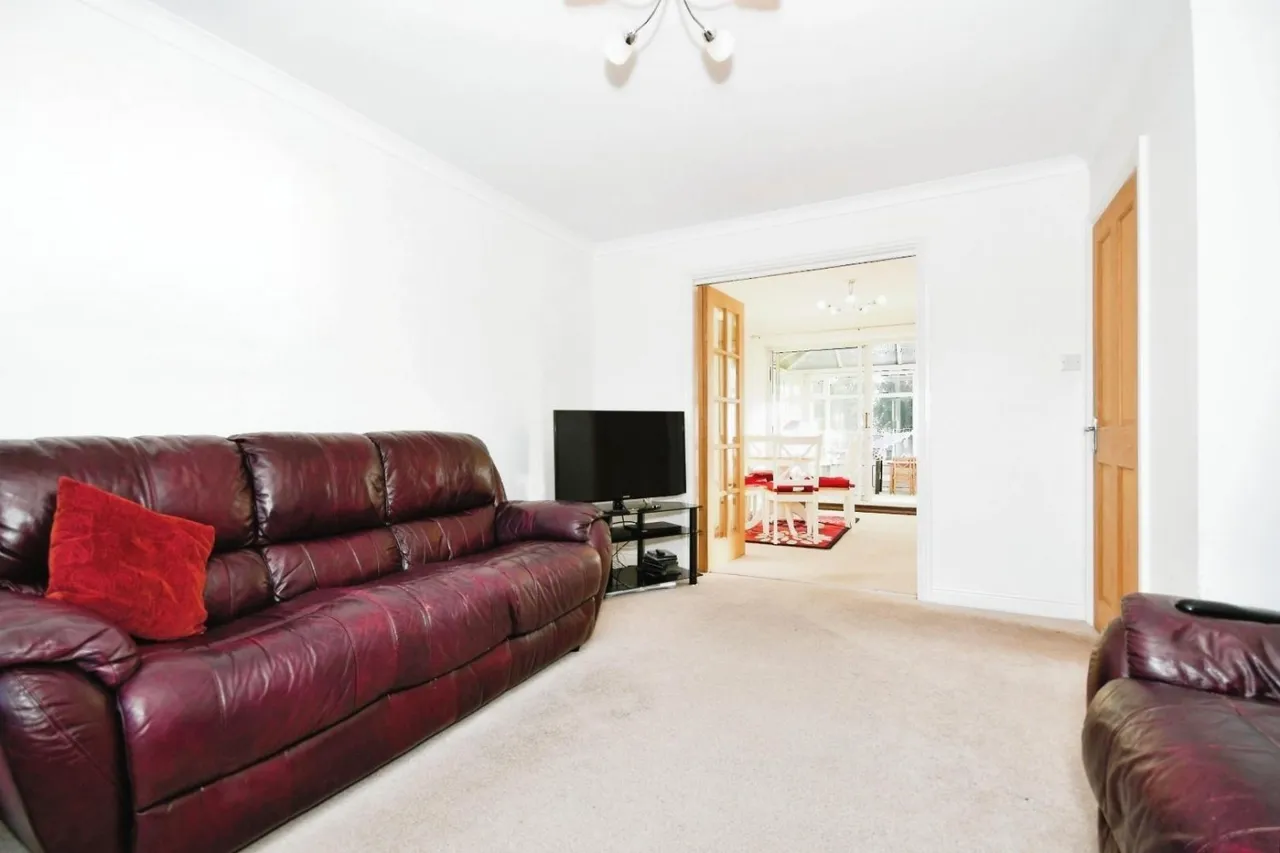 Norwood Avenue, Hasland, S41, photo 4