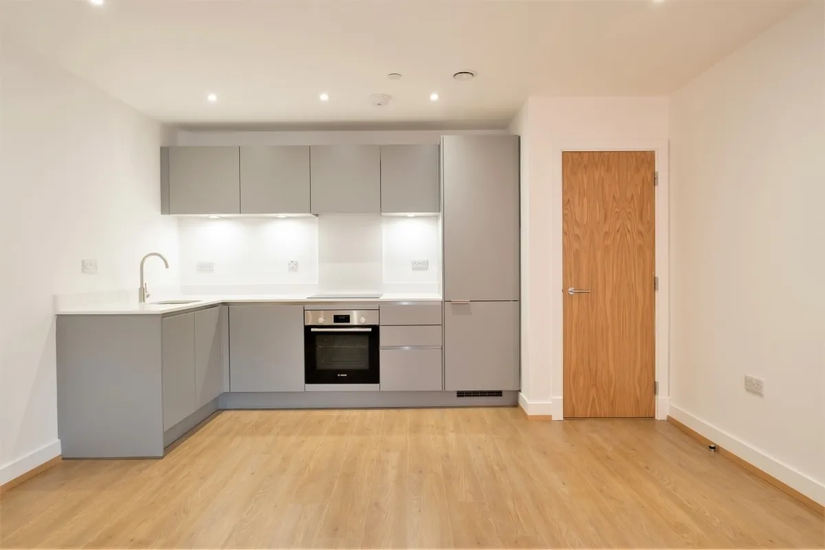 1 bed flat to rent — Well Farm Road Whyteleafe CR3