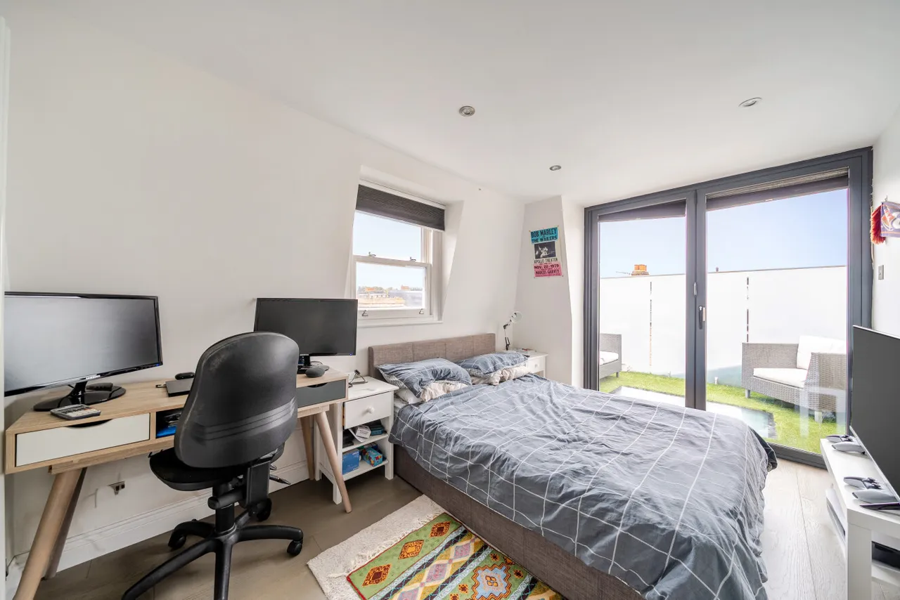 Penwith Road, London, SW18, photo 14
