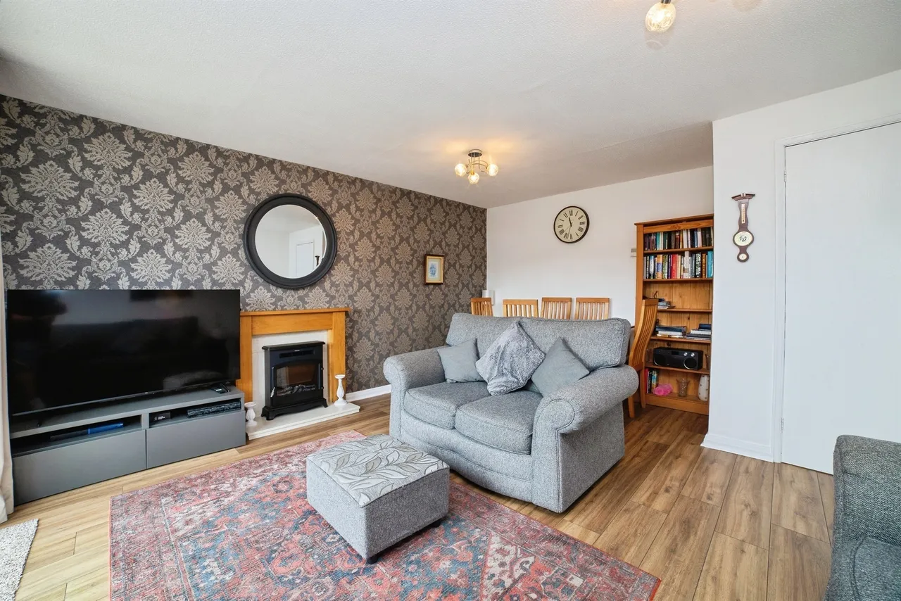 Lawn Close, Heanor, DE75, photo 8