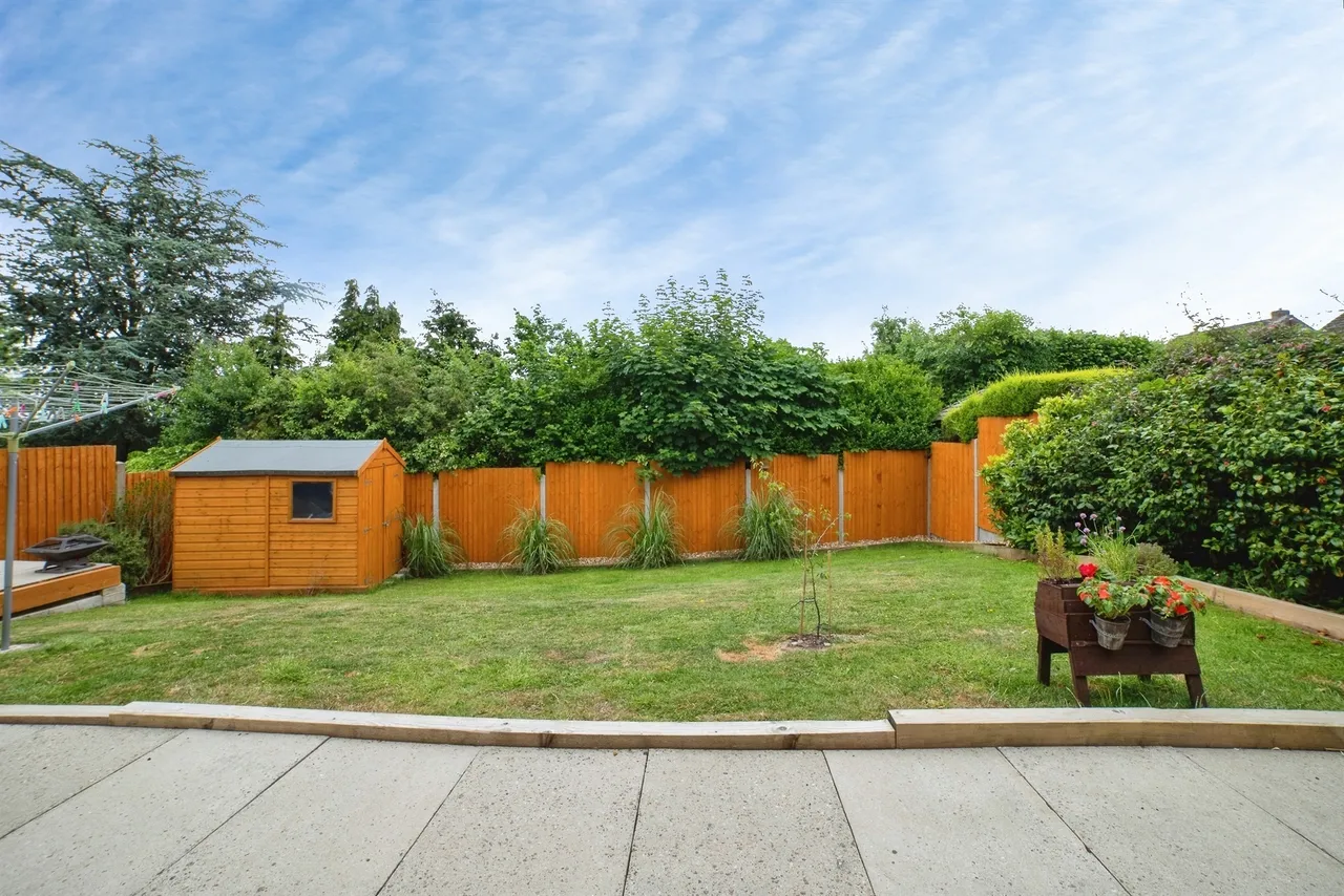 Lawn Close, Heanor, DE75, photo 18