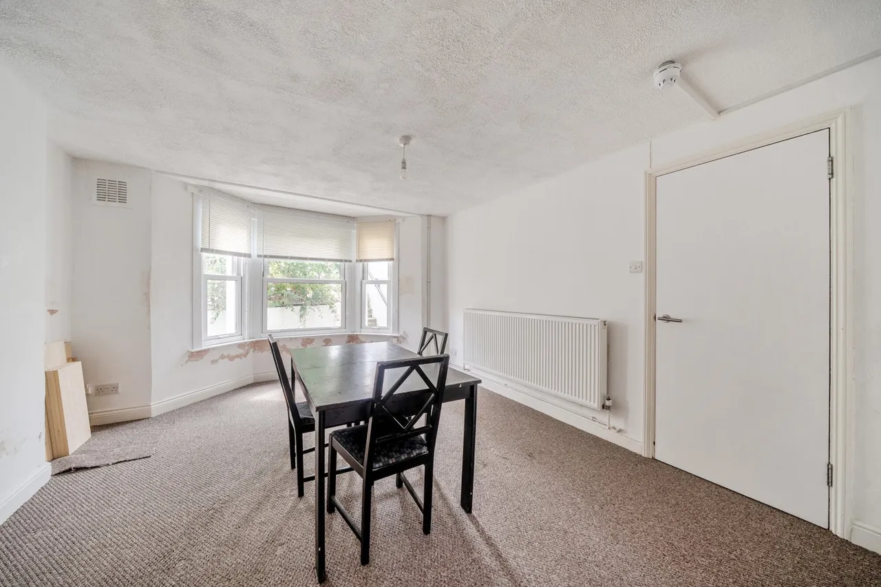 Blythe Vale, SE6, photo 12